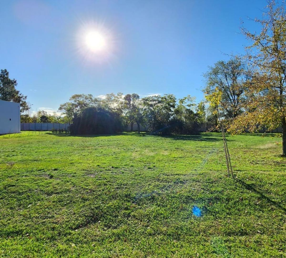 Foto de lote en venta en Casuarinas Del Pilar Club De Campo, imagen 2