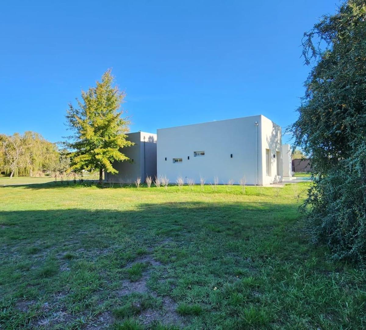 lote en venta en Casuarinas Del Pilar Club De Campo