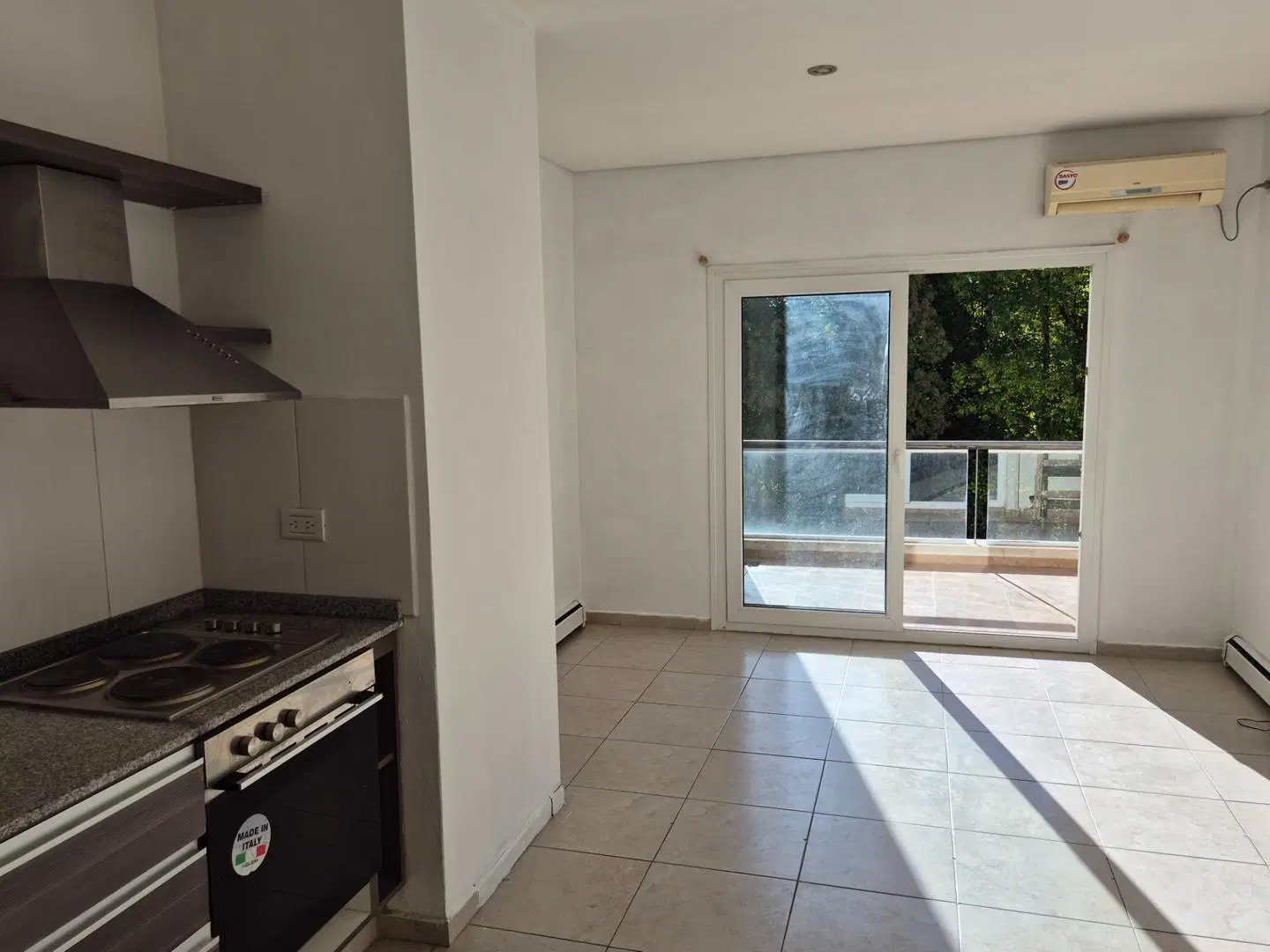 DEPARTAMENTO 2 AMBIENTES EN ALQUILER ASTON VILLAGE 2