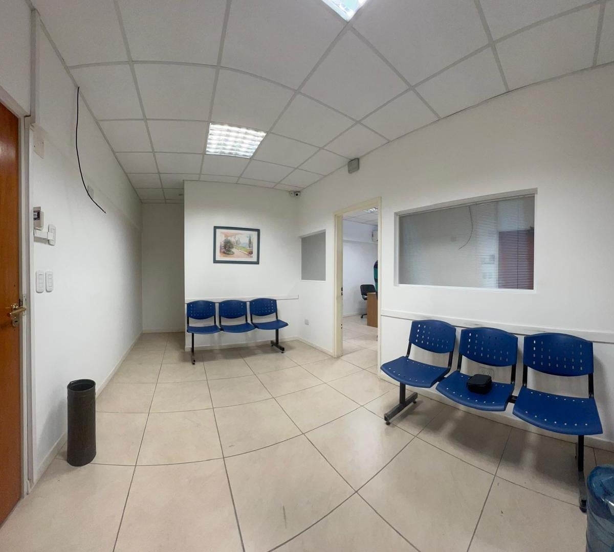 Foto de Oficina (piso completo) de 70m2 en centro comercial mayorista. Bogotá y Nazca, imagen 5