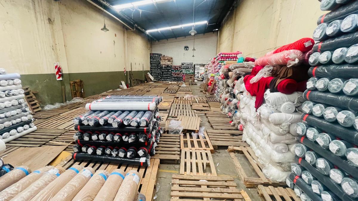 Deposito de 530 m² en Planta Baja Sin Columnas - Felipe Vallese y Artigas 2