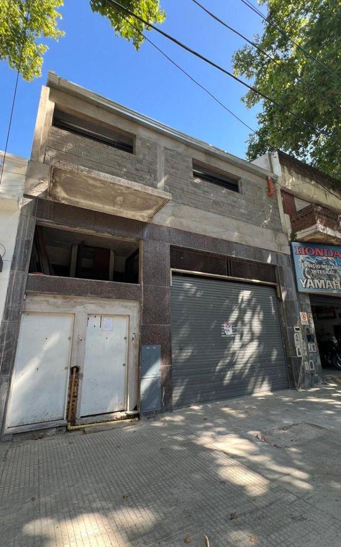 Local comercial con deposito a estrenar de 430m2 todo de loza - Mixtura 4 - Gaona 4760
