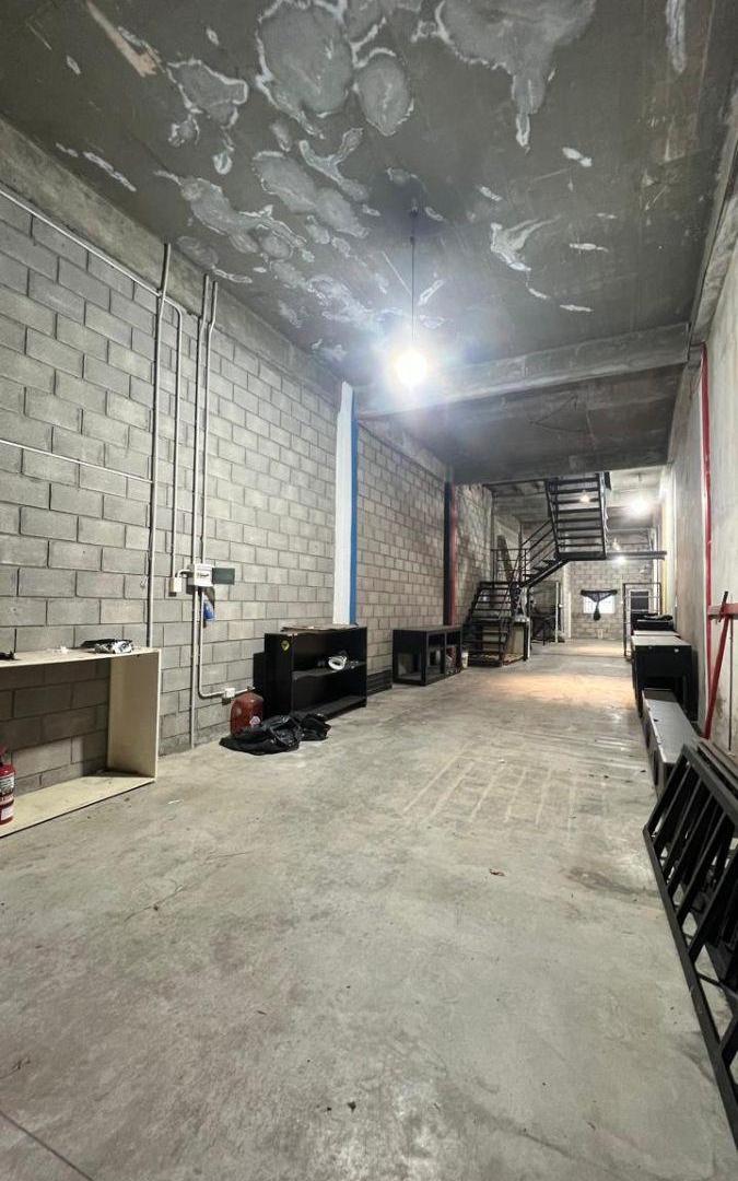 2 depositos juntos o separados de 4.5 x 27 en 2 plantas - Bogotá 3706