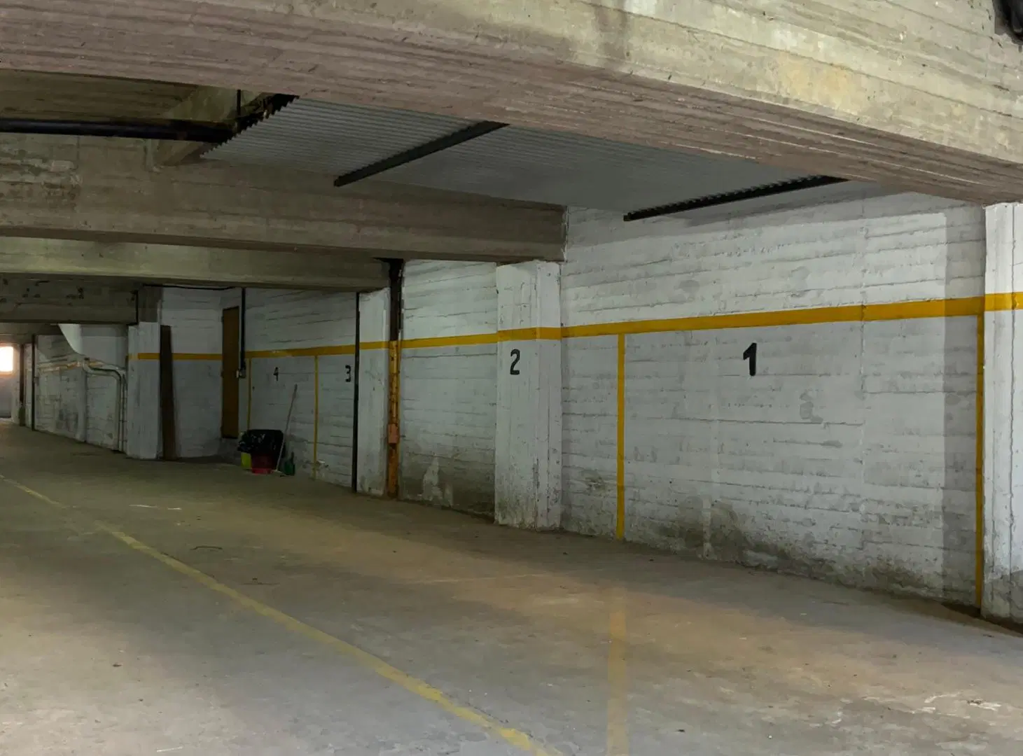 Deposito/Cocheras 300m2 cubiertos + 170 descubiertos - Miranda y Bahia Blanca 5