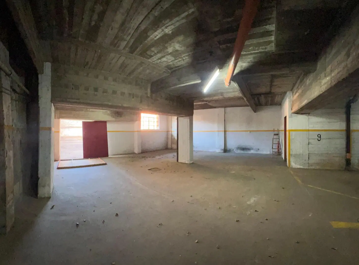 Deposito/Cocheras 300m2 cubiertos + 170 descubiertos - Miranda y Bahia Blanca 4