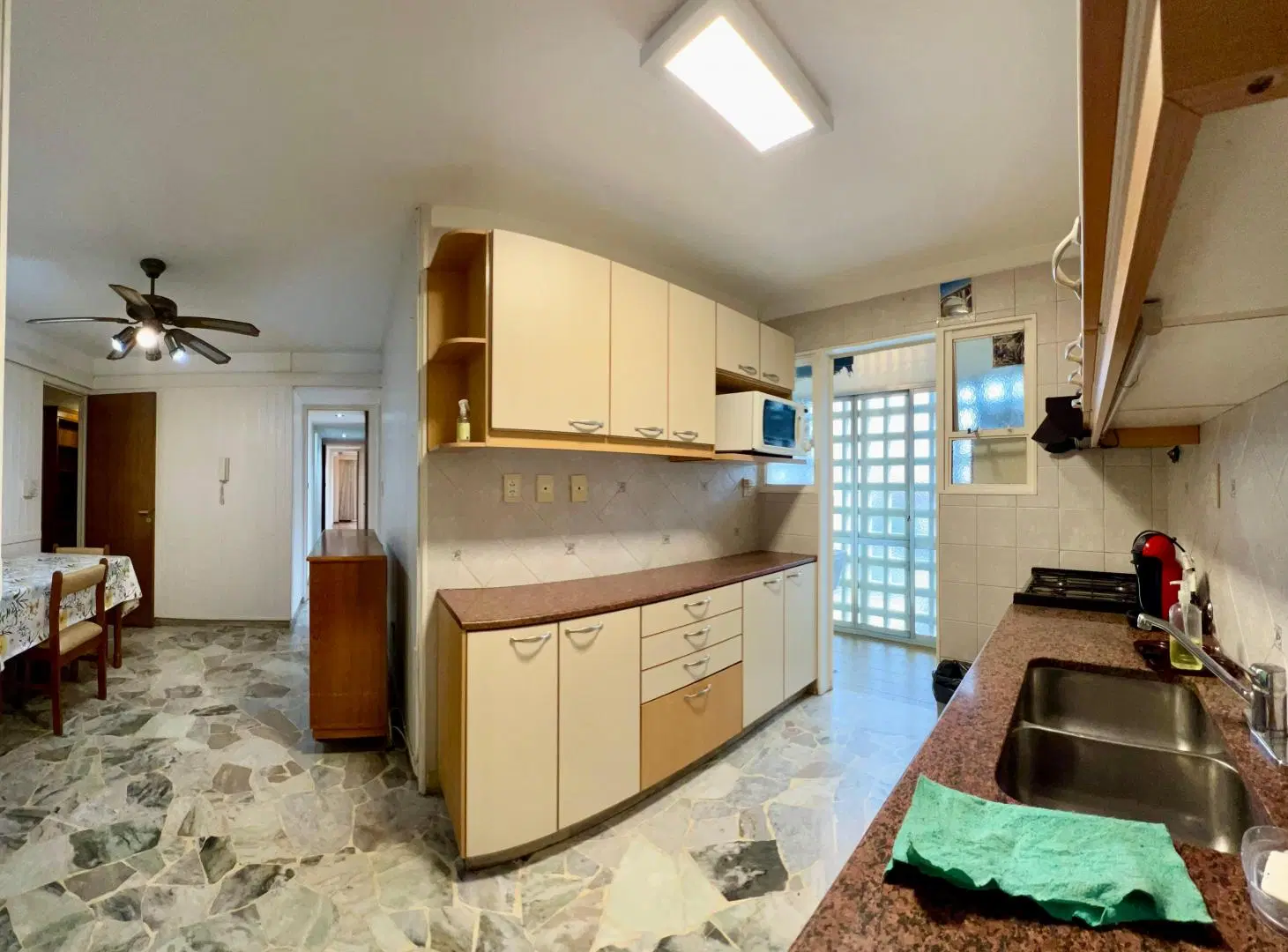 4 ambientes con dependencia - cochera y baulera - Caracas 353 2