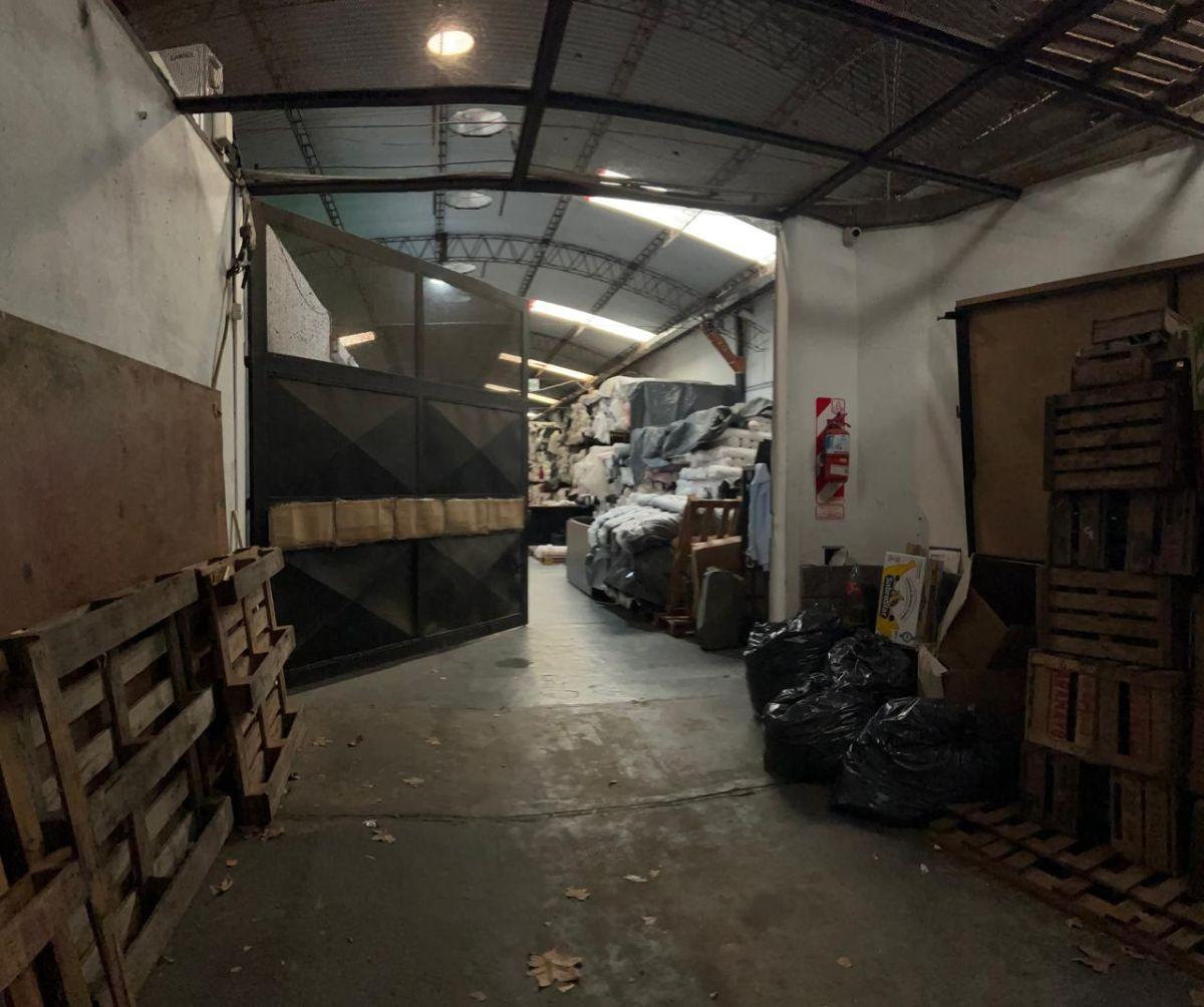 Foto de Deposito comercial de 10 x 30 en una sola planta sin columnas - Artigas, imagen 2