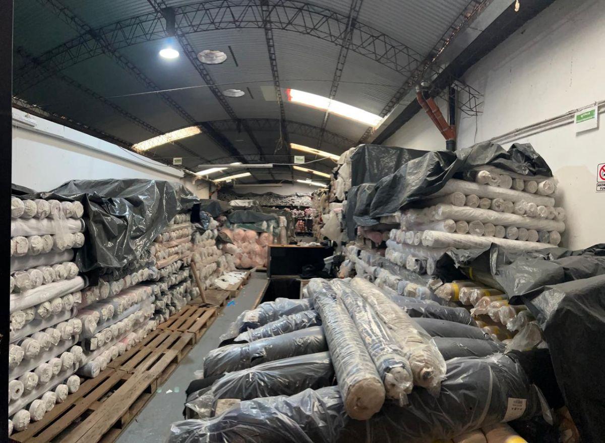 Foto de Deposito comercial de 10 x 30 en una sola planta sin columnas - Artigas, imagen 4