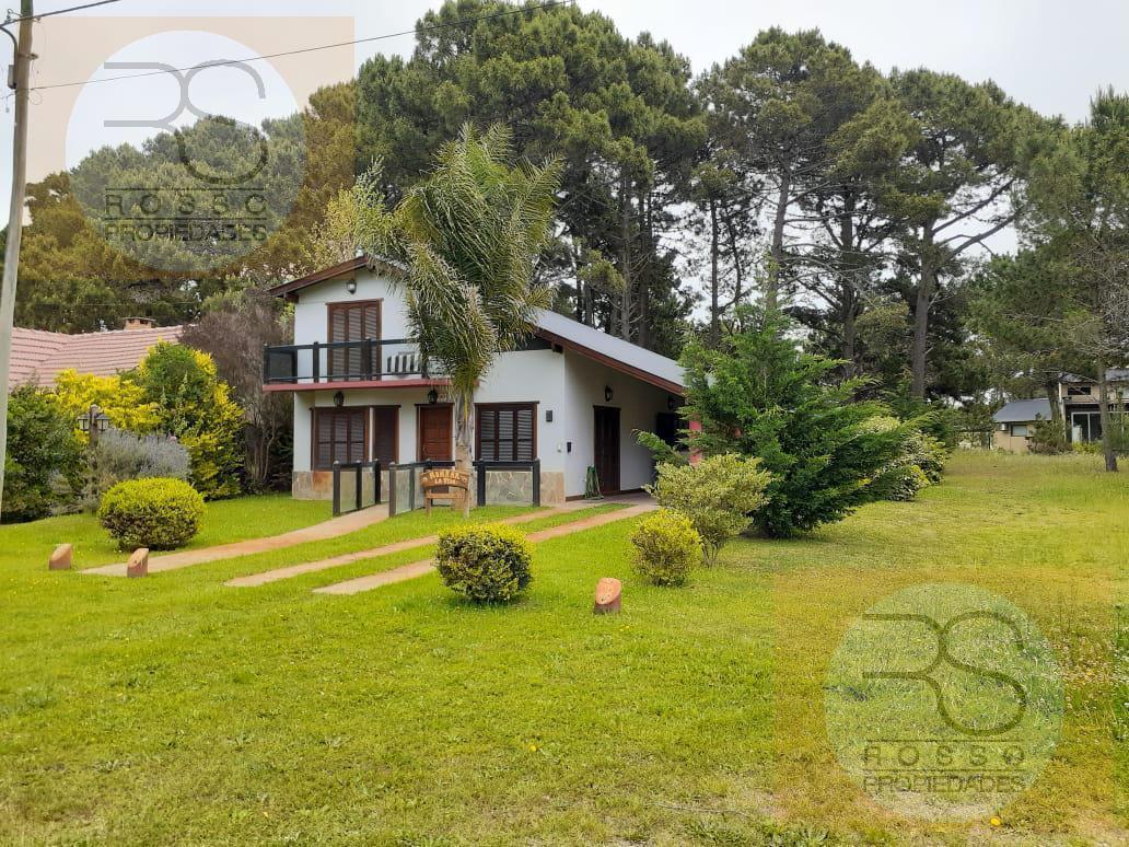 Casa 4 Ambientes en Venta - Costa del Este 1