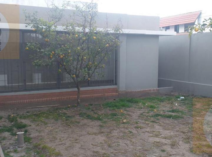 Casa 5 Ambientes en Alquiler - Haedo Sur 1