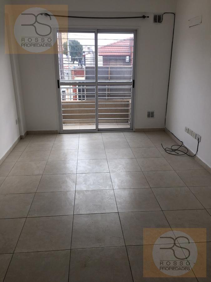 Foto de Departamento 2 Ambientes en Venta - Villa Luzuriaga, imagen 2