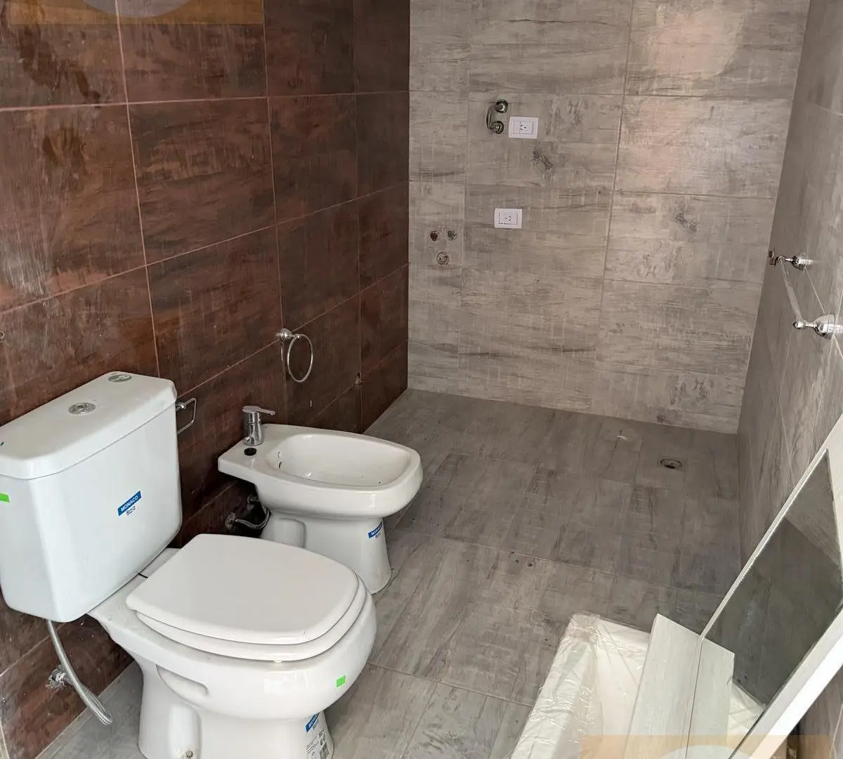 Departamento 2 Ambientes con Cochera en Alquiler 3