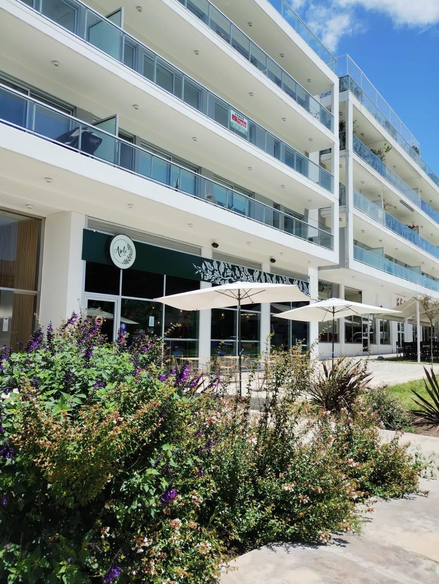 Venta Local 171 m² en Moderno Edifico Apto Gastronómico en Corredor Holmberg Villa Urquiza 2