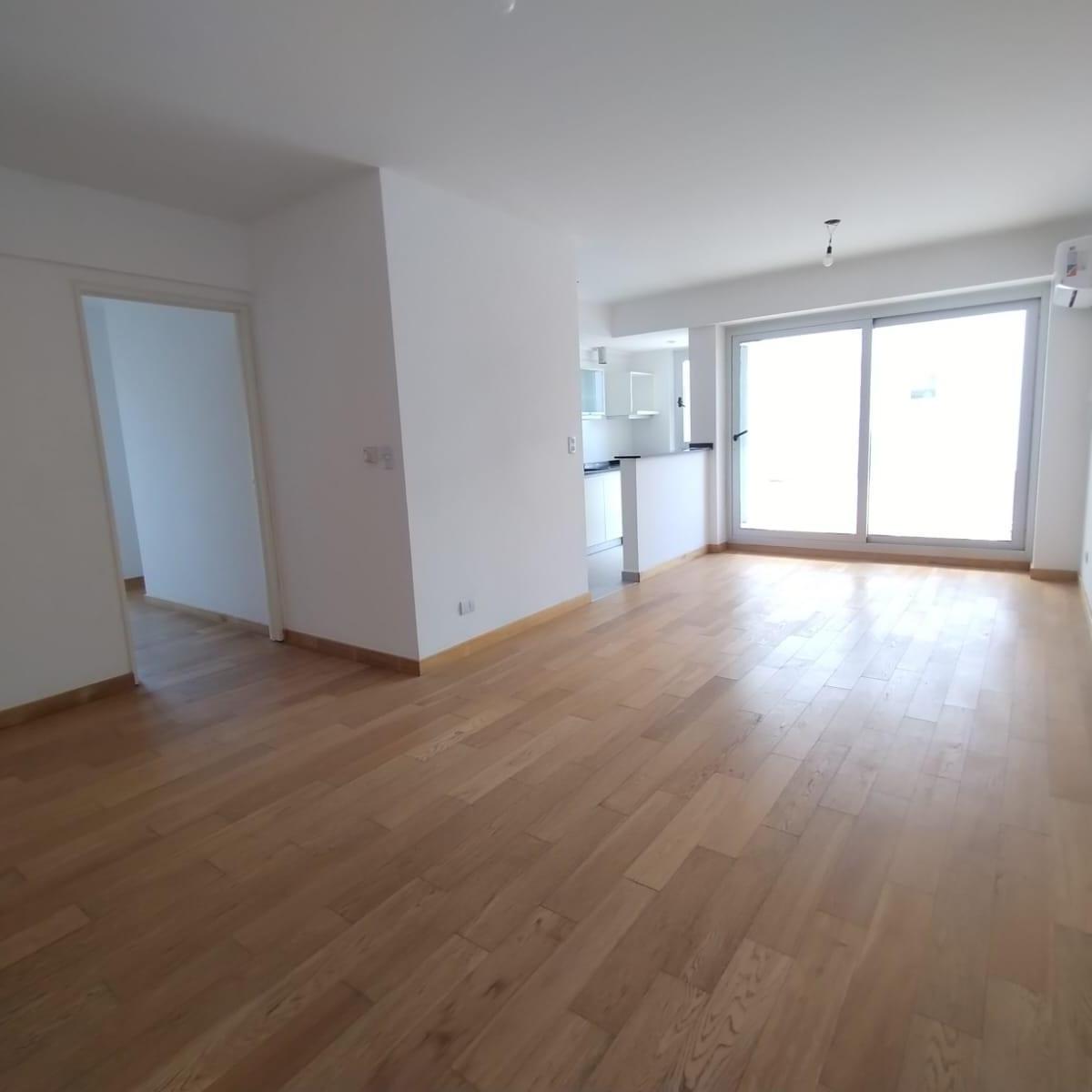 Venta Excelente Departamento 3 Ambientes - Balcon y Patio - 2 Cocheras Fijas - Full Amenities 1