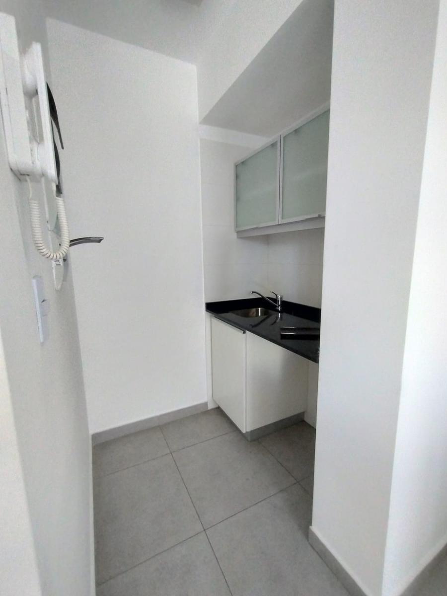 Venta Excelente Departamento 3 Ambientes - Balcon y Patio - 2 Cocheras Fijas - Full Amenities 4