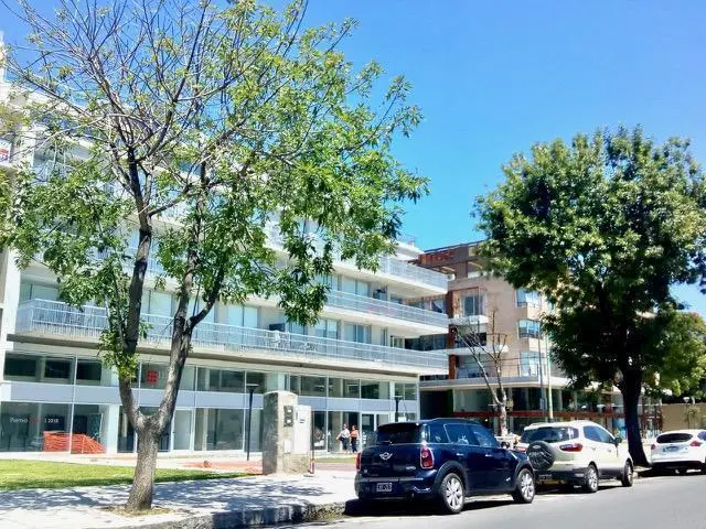 OPORTUNIDAD!!! VENTA COCHERAS HOLMBERG ON EN LA NUEVA Y RENOVADA URQUIZA JOVEN 5