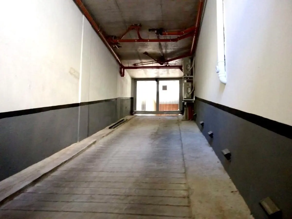 OPORTUNIDAD!!! VENTA COCHERAS HOLMBERG ON EN LA NUEVA Y RENOVADA URQUIZA JOVEN 3