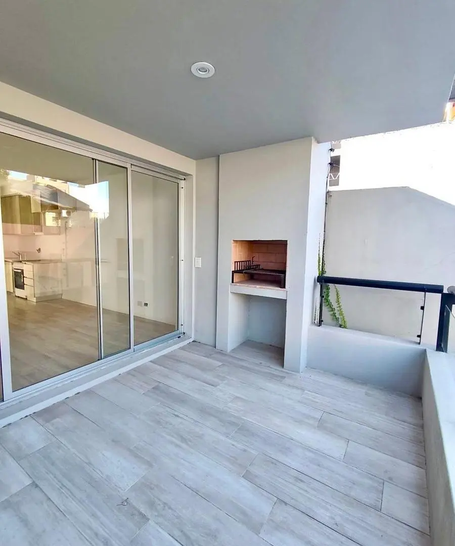 VENTA DEPARTAMENTO DOS AMBIENTES BALCON-PARRILLA-PATIO EN PARQUE CHAS-COCHERA FIJA OPCIONAL 1