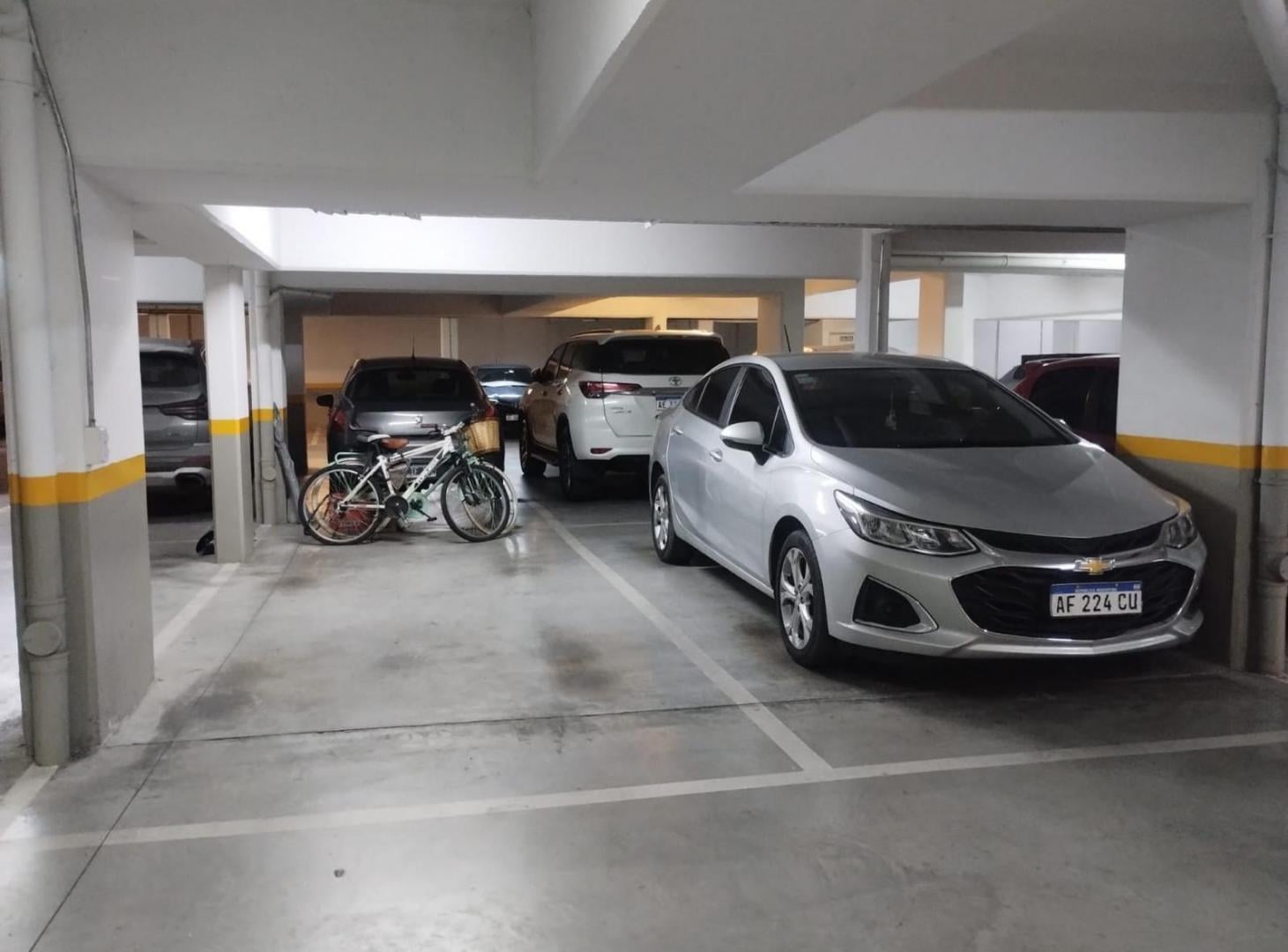 Foto de VENTA COCHERA EN BARRIO PARQUE HOLMBERG/DONADO - RAMBLAS HOLMBERG, imagen 1