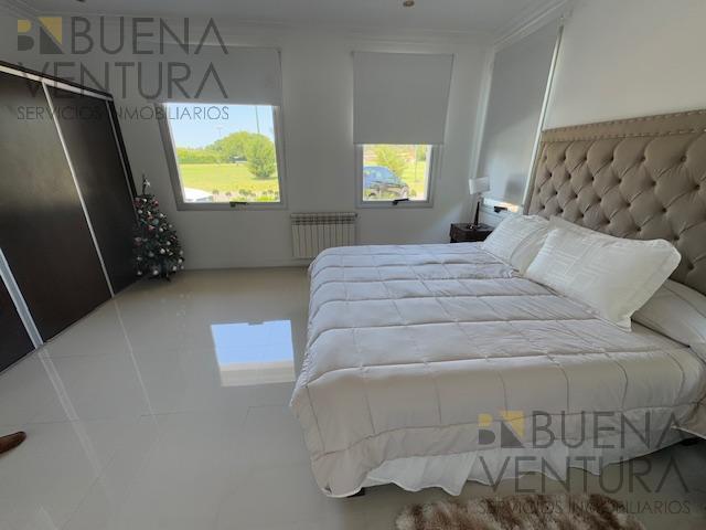 Casa en Alquiler con muebles Fincas de Iraola 2
