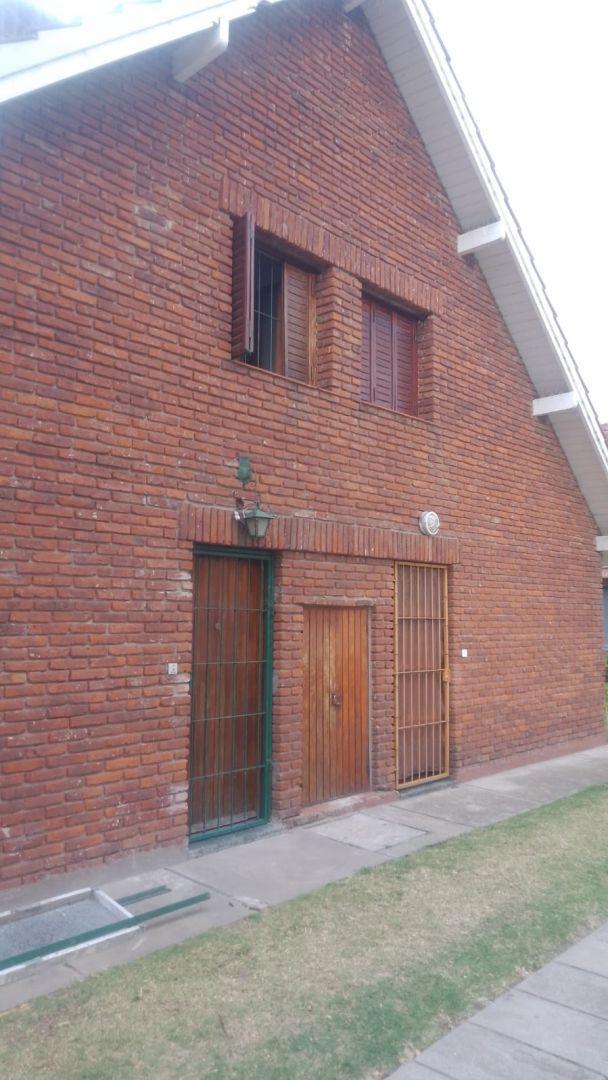 Casa 3 Ambientes. | Calle 4 3751 2