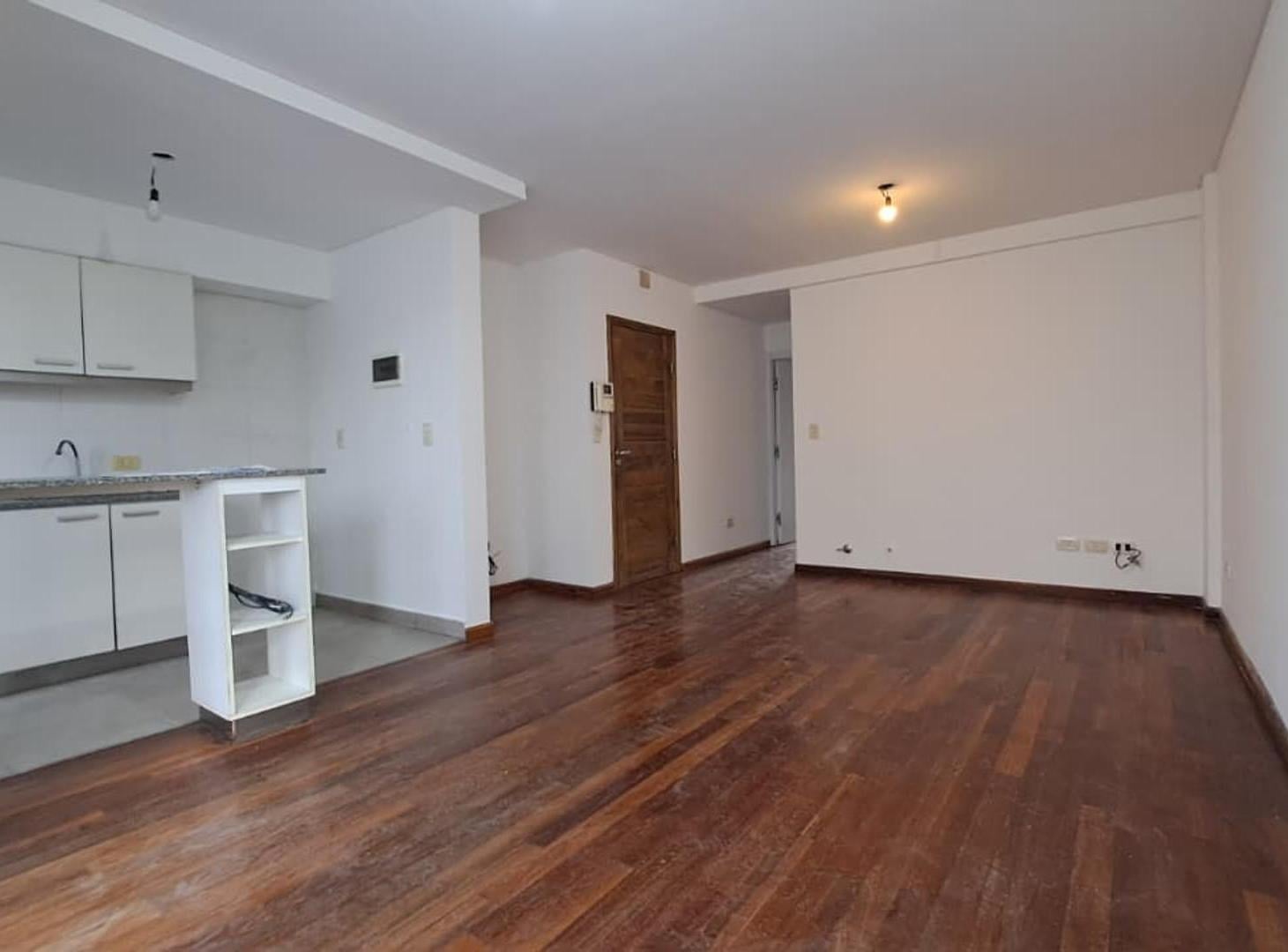 Foto de Semipiso 3 Amb. c/cochera Sarmiento 1023 Quilmes, imagen 2