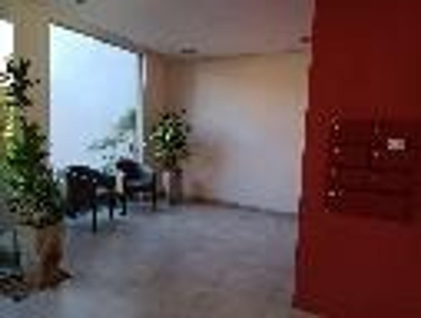 Foto de Piso 4 Amb c/cochera descubierta Brown 1013 Quilmes Este, imagen 5