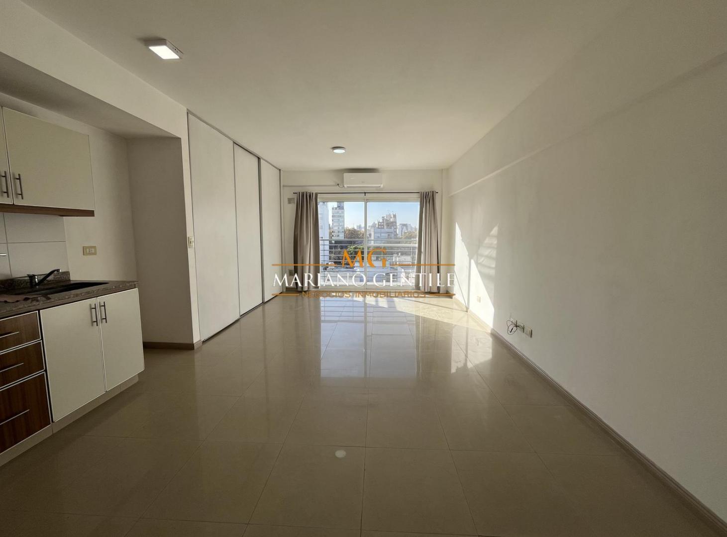 DEPARTAMENTO de 1 Ambiente “con BALCON”