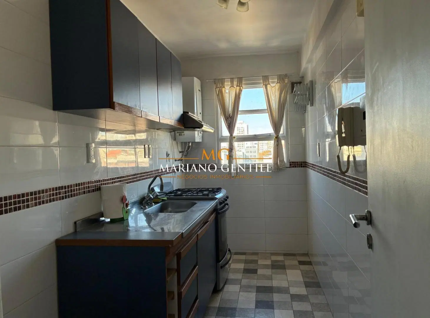 DEPARTAMENTO de 2 Ambientes “EXCELENTE ESTADO” 3