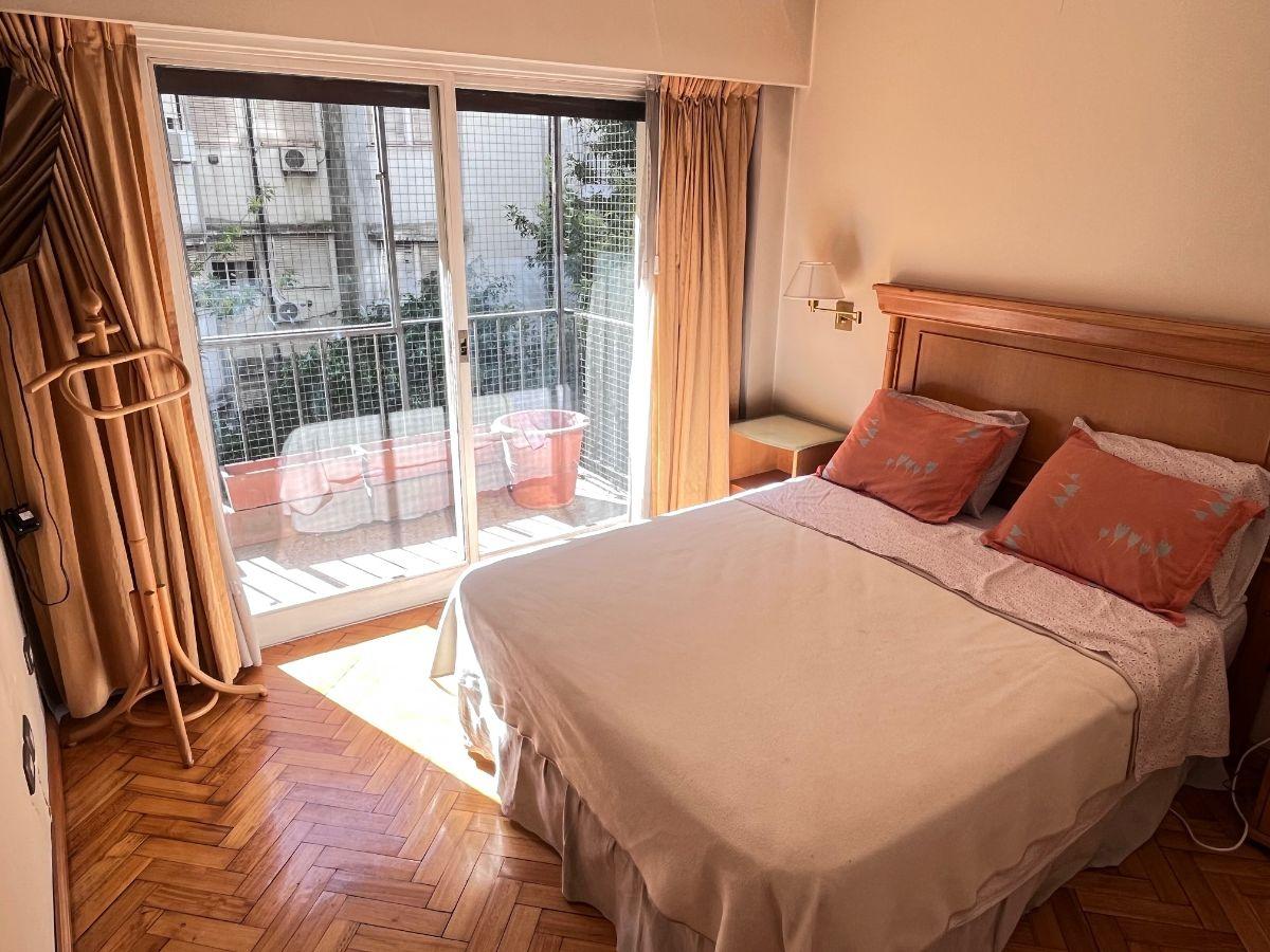Foto de Departamento en venta de 4 ambientes en Palermo. Al frente, con balcón, imagen 2