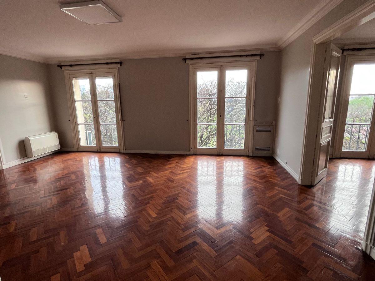 Foto de Piso en alquiler en Libertador y Austria - señorial - 2 cocheras, imagen 3