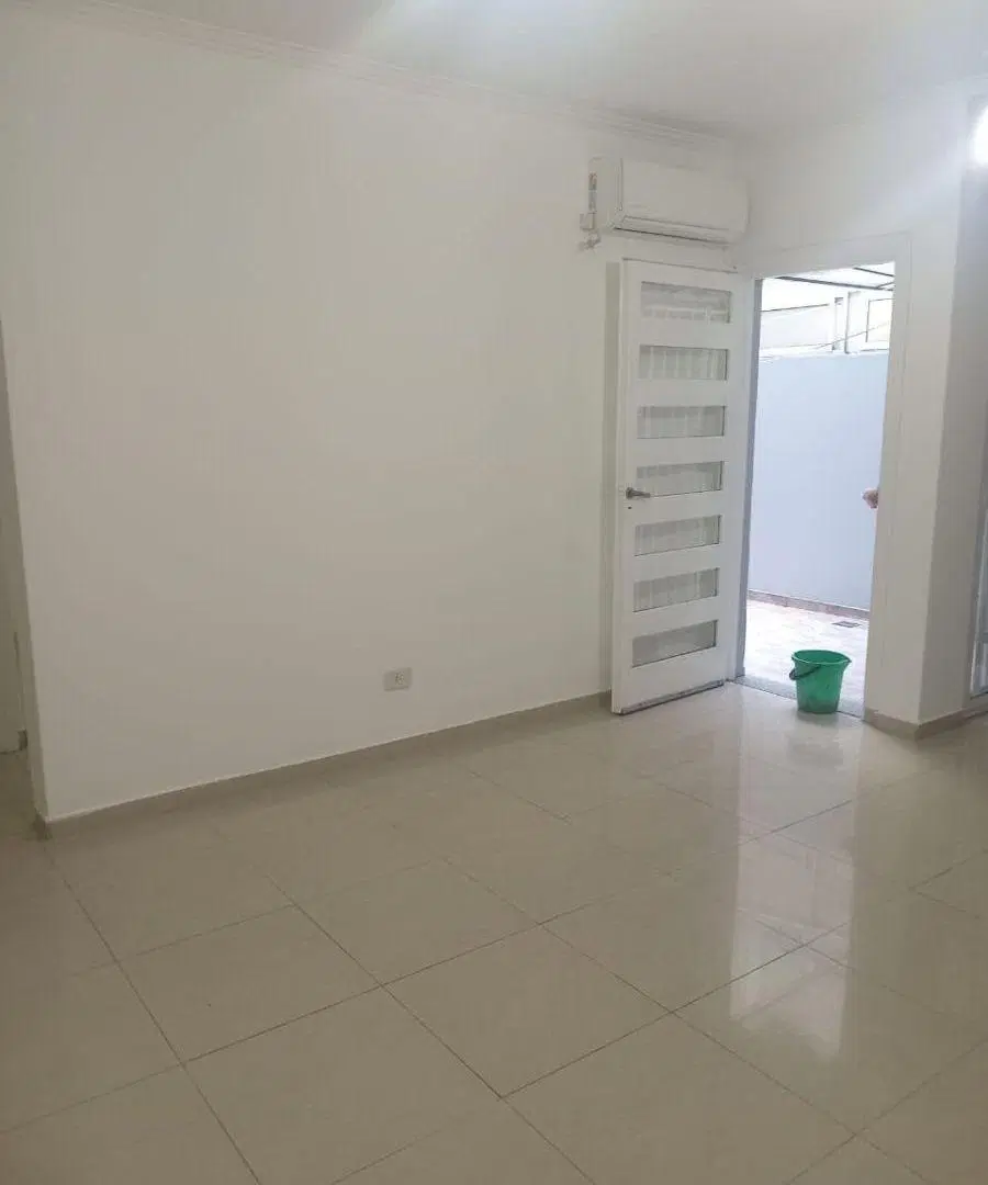 En alquiler! Dto. 2 amb. en planta baja con Patio 1