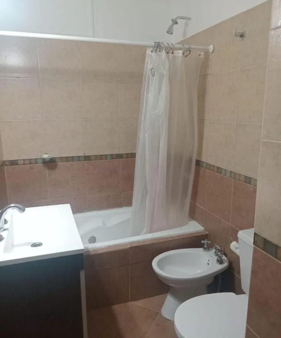 En alquiler! Dto. 2 amb. en planta baja con Patio 5