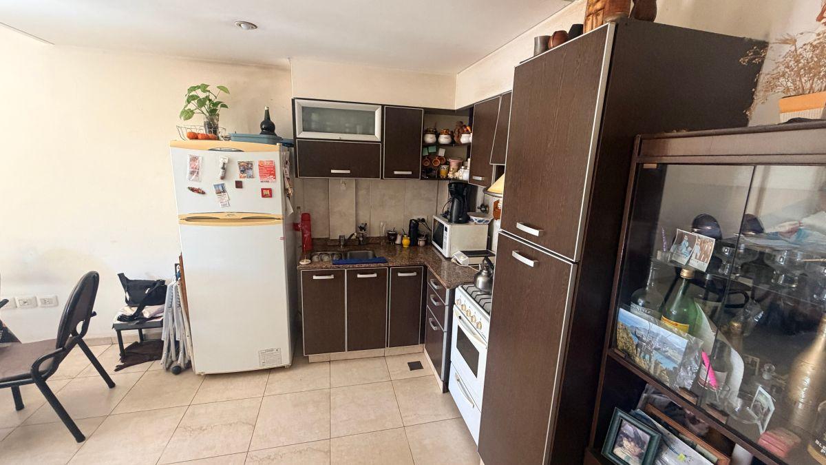 Foto de En venta! Dto. En Duplex 4 amb., imagen 3