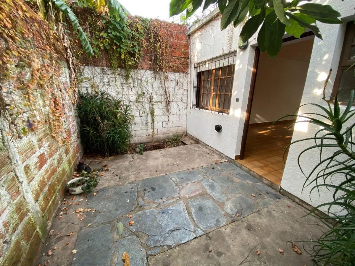 Monoambiente en alquiler en 119 entre 63 y 64 4