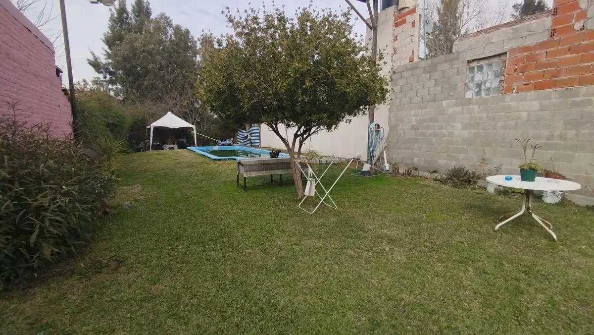 Casa en venta en 664 entre 8 y 9 4