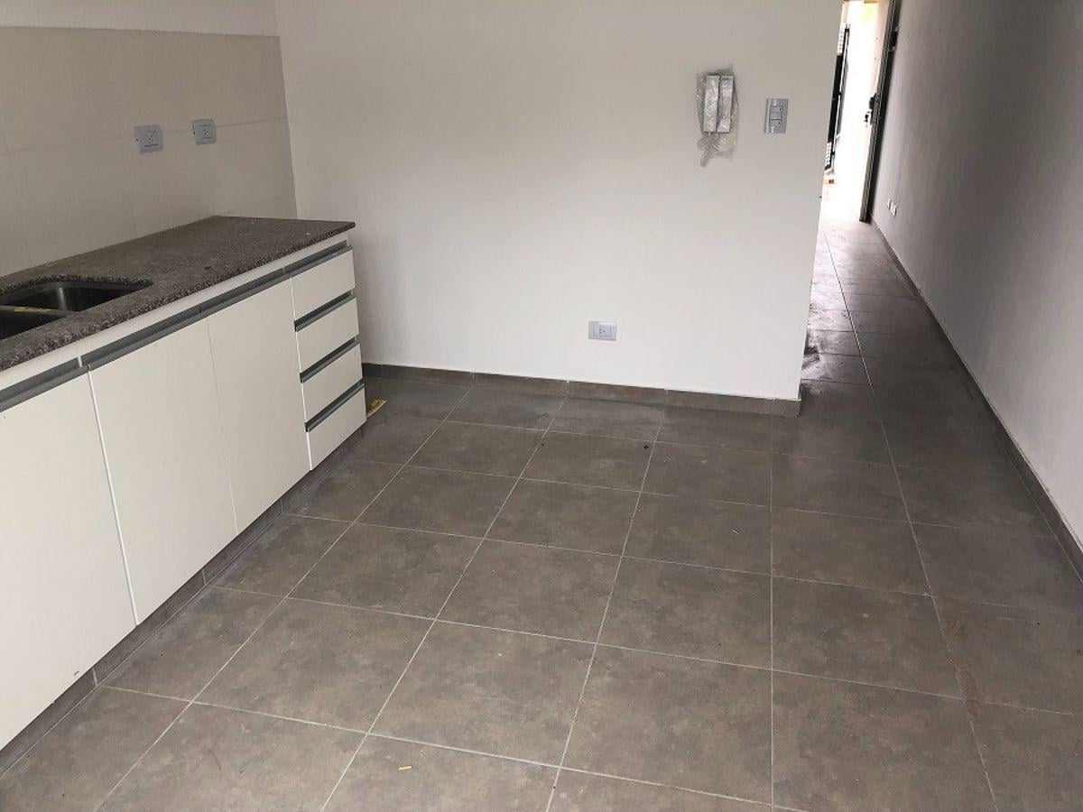 Foto de Duplex en alquiler en 136 entre 42 y 43, imagen 4