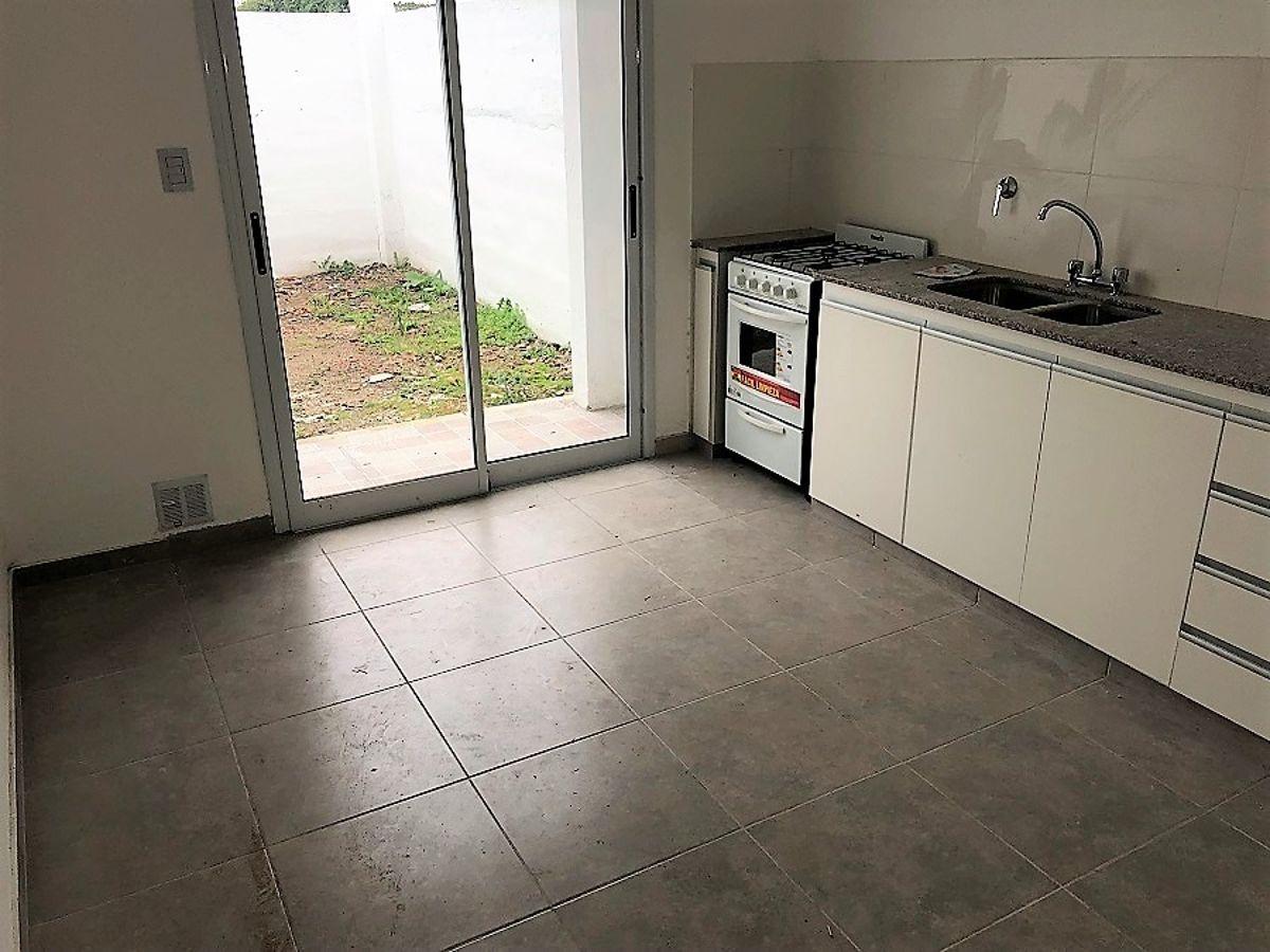 Foto de Duplex en alquiler en 136 entre 42 y 43, imagen 5