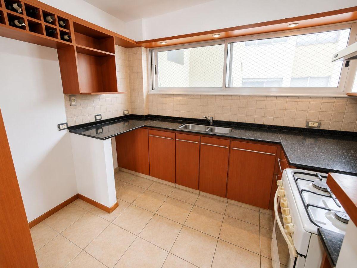Foto de Departamento en alquiler en 44 entre 11 y 12, imagen 2