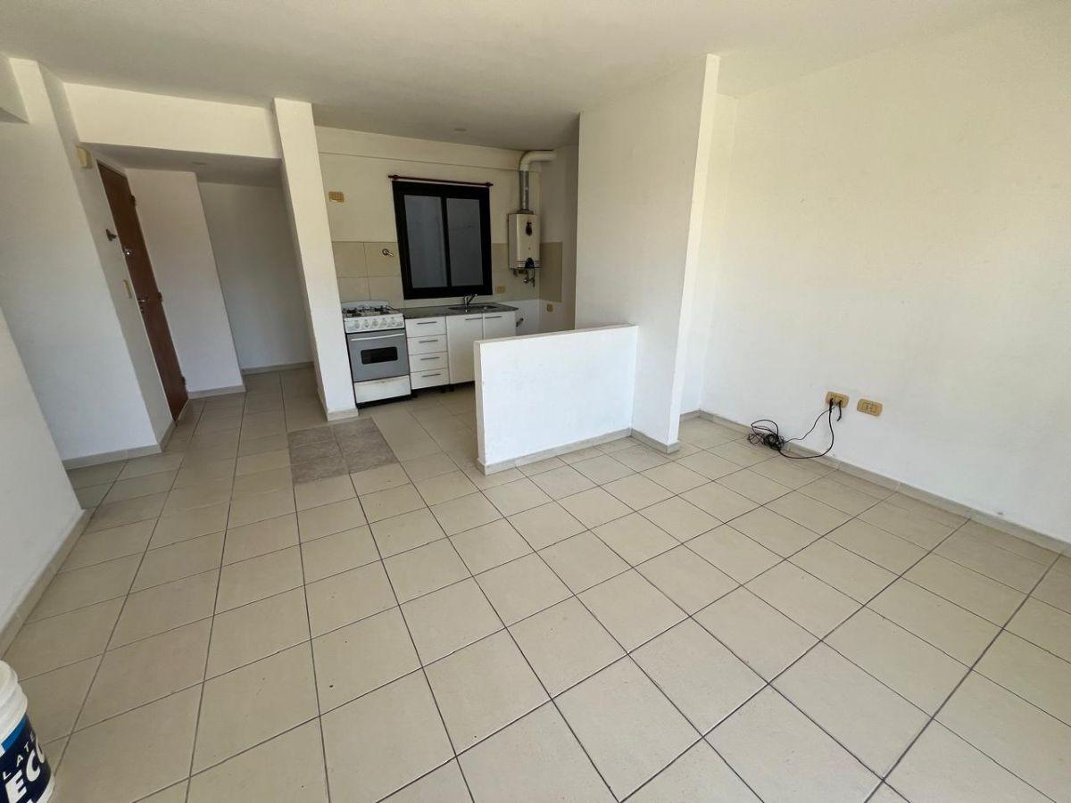 Foto de Departamento en alquiler en 5 entre 57 y 58, imagen 2