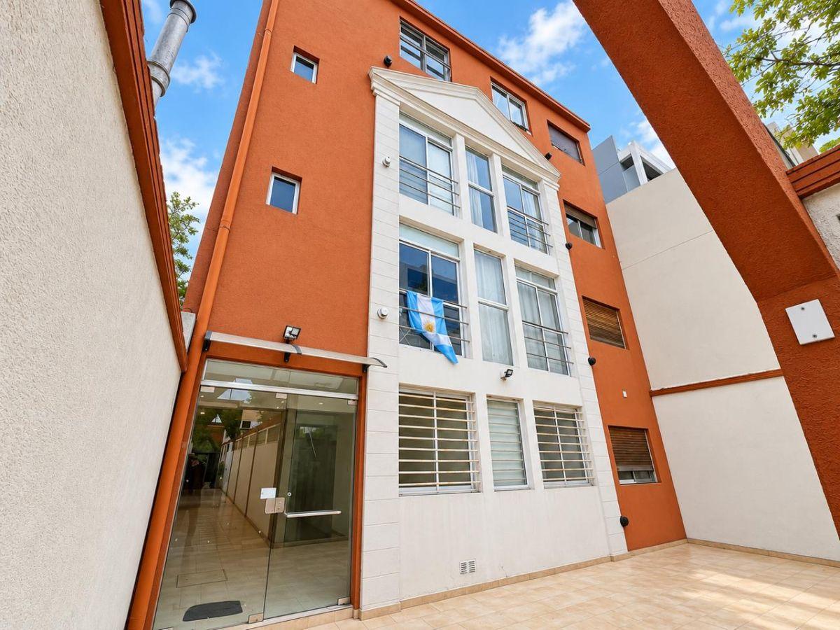 Foto de Monoambiente dividido en alquiler en 64 entre 1 y 115, imagen 2