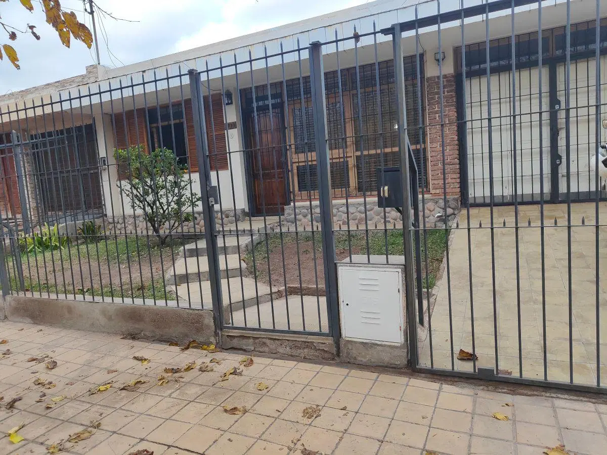 Casa Barrio Trapiche ubicadisima 1