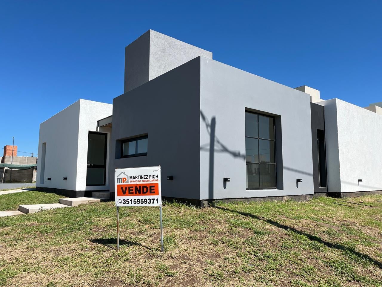 CASA EN PLANTA BAJA LOTE DE 332M2