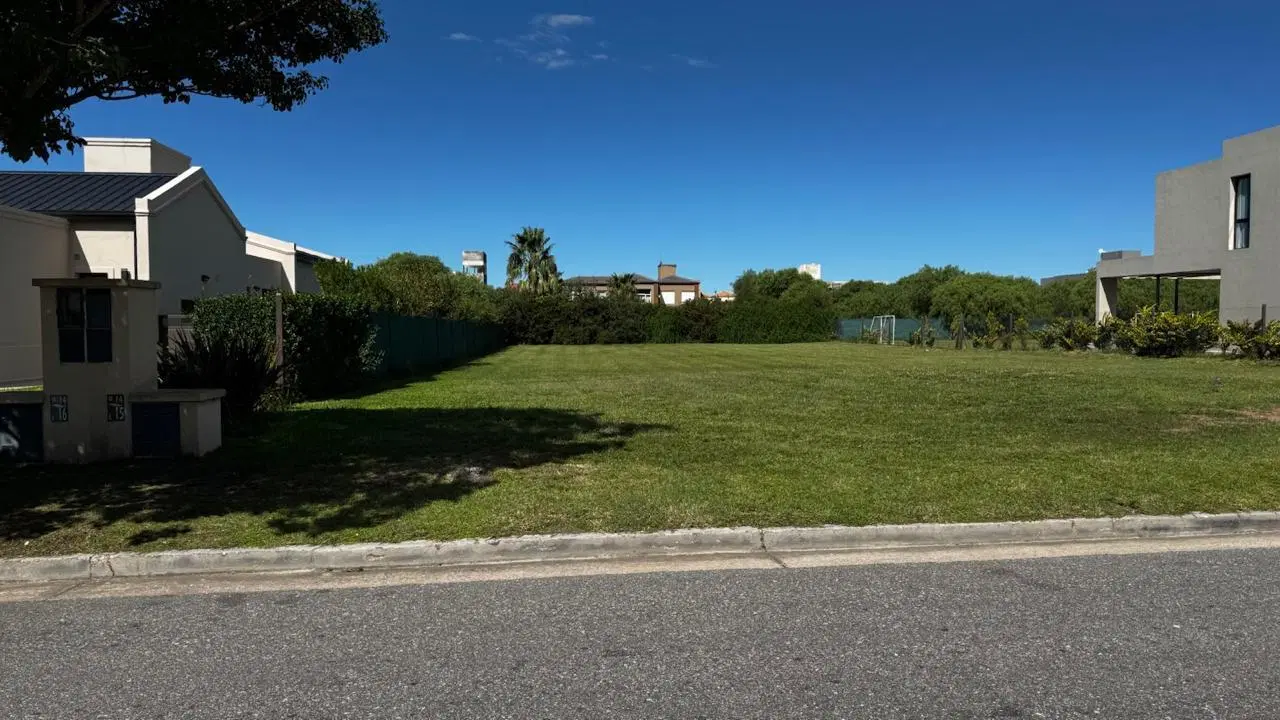 LOTE 1500M2 HEREDADES 1