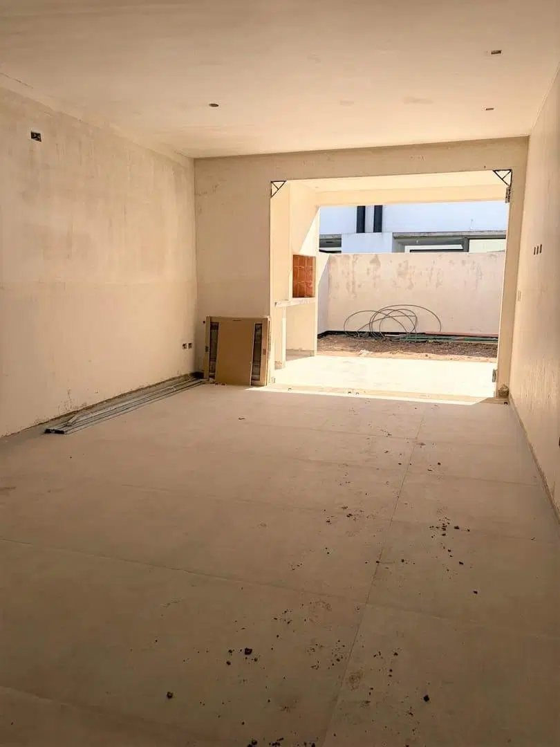 DUPLEX EN PLANTA BAJA EXCELENTE CALIDAD Y TERMINACIONES 4