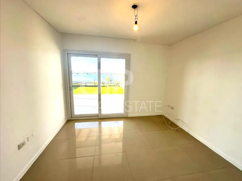 Foto de Departamento 3 ambientes con jardín a la laguna en Villanueva, imagen 2