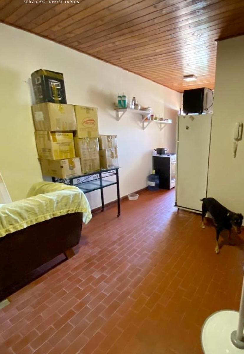 Arbo y Blanco 560 Departamento Dos Dorm. Frente, 3 Er Piso. Excelente Zona. 4