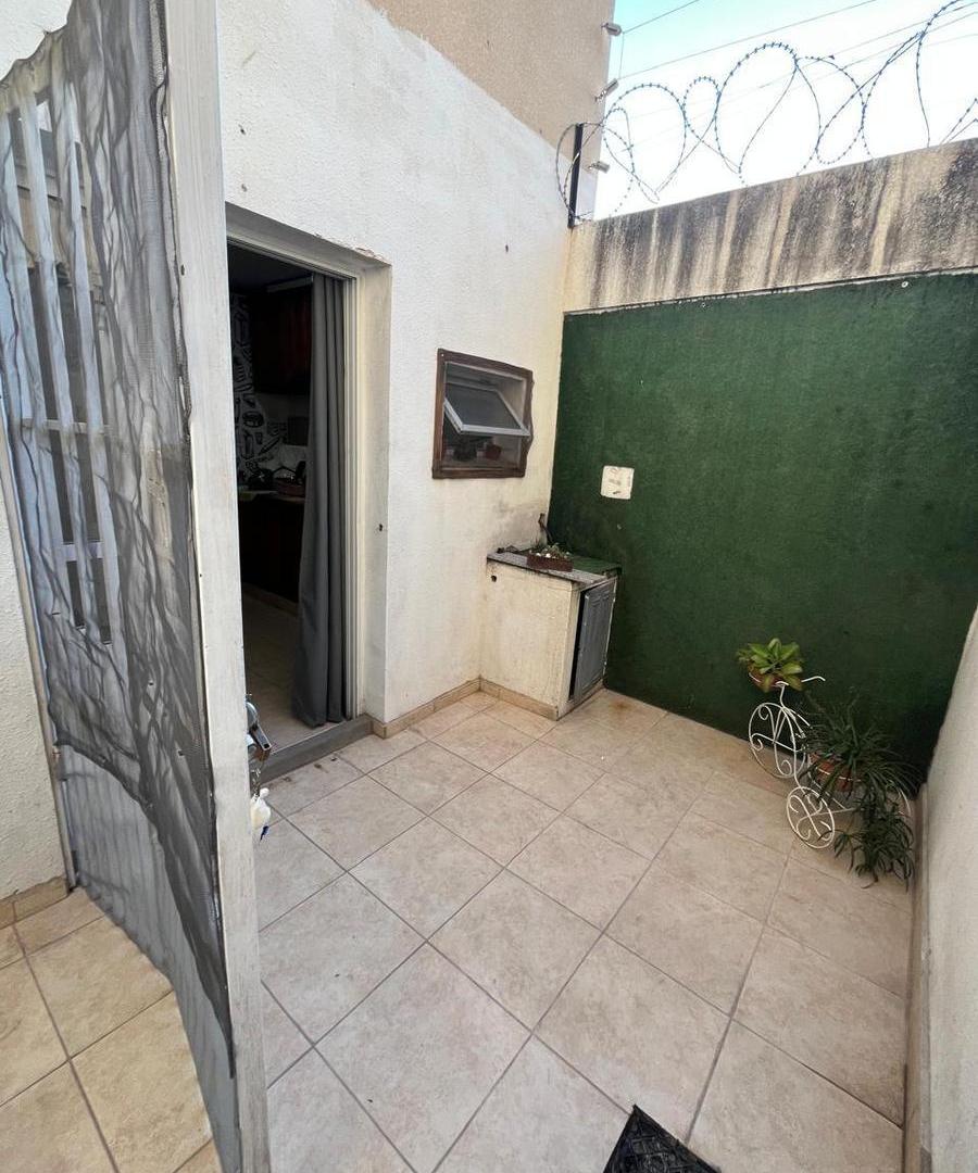 Foto de Departamento 2 Dormitorios en Planta Baja con Patio y Cochera, imagen 1