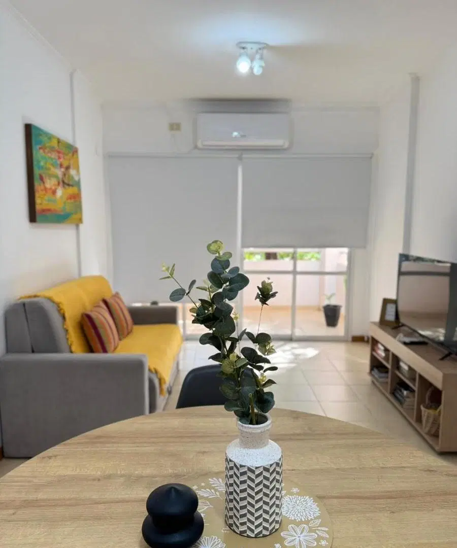 Luminoso departamento de 2 ambientes al frente – Excelente estado 5