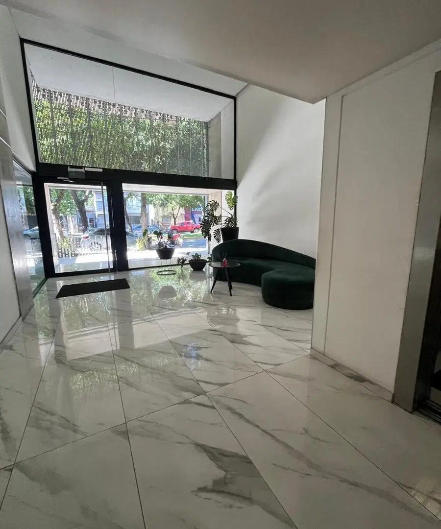 Departamento 2 ambientes con balcón – Luminoso – Excelente ubicación 2
